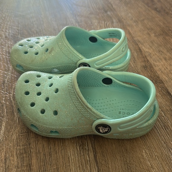 Crocs - Picture 2 of 2